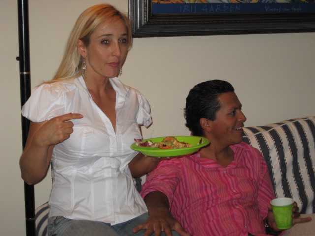 617x456 pixels (89K)